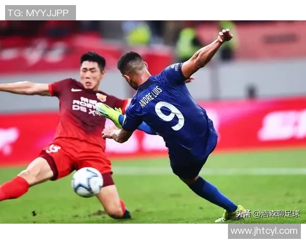 天津泰达与上海申花的精彩对决分析及球迷热议汇总